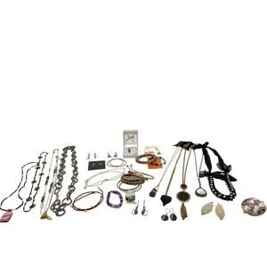 Mixed Jewelry Bundle 25+ Pieces – Necklaces, Bracelets, Earrings Boho, Eclectic